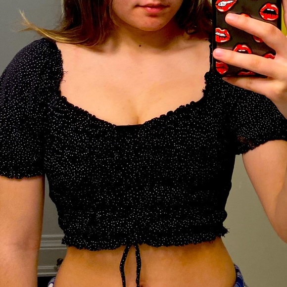 Urban Outfitters - Cinched Cropped Shirt - Picture 2 of 3